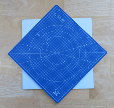 Rotating Cutting Mat 30x30cm - Image 2
