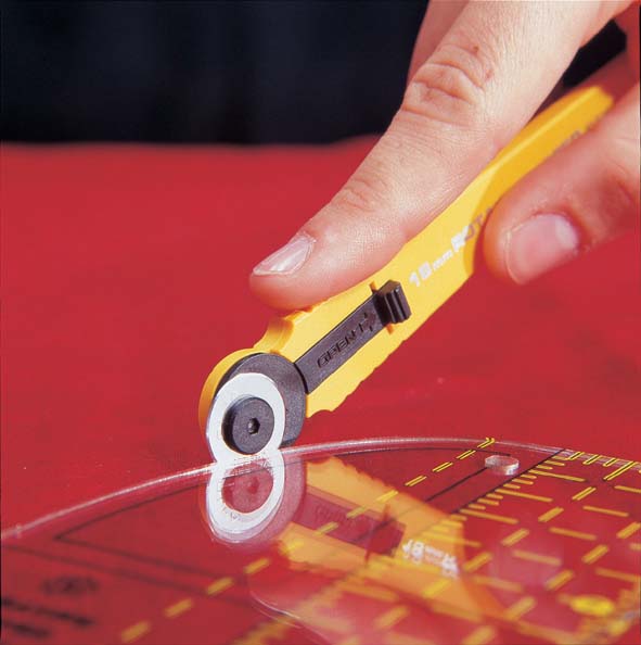 Olfa Rotary Cutter 18mm - Image 2
