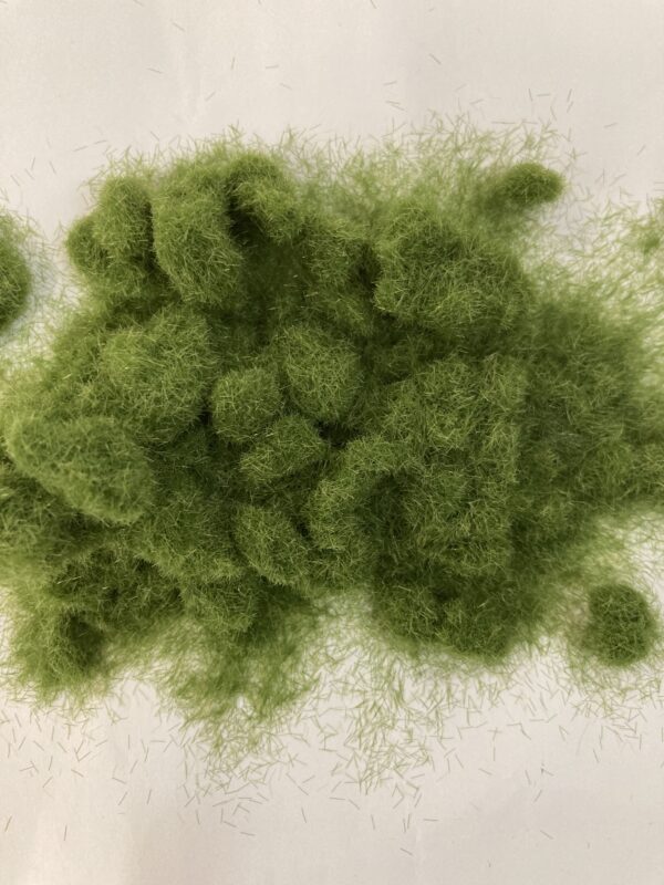 Grass Masters Flock - 2mm Mid Green (20g) - Image 2