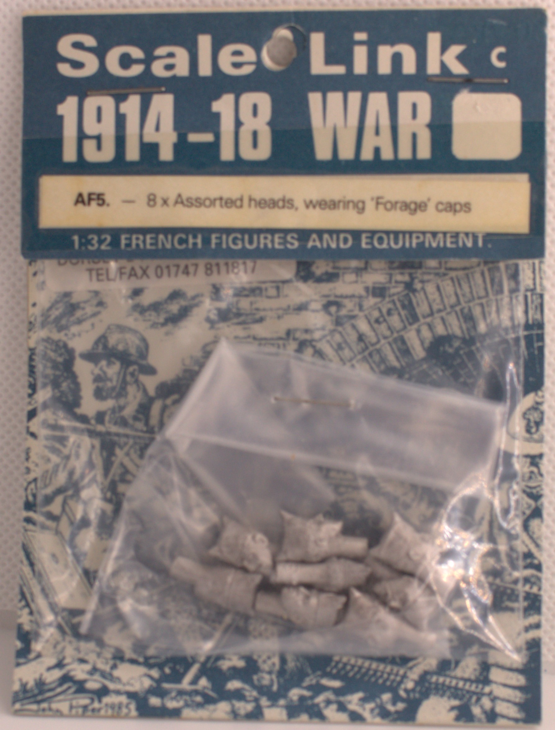 Scale Link - FR 8 x Assorted Heads, Forage Caps 1/32 scale